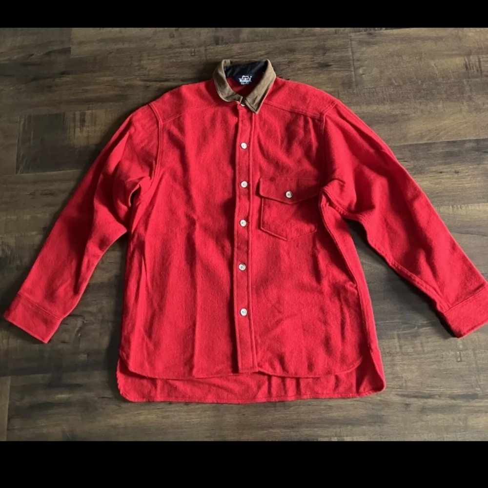Vintage Woolrich Long Sleeve Buttondown.  *Wool.  Size M. Red